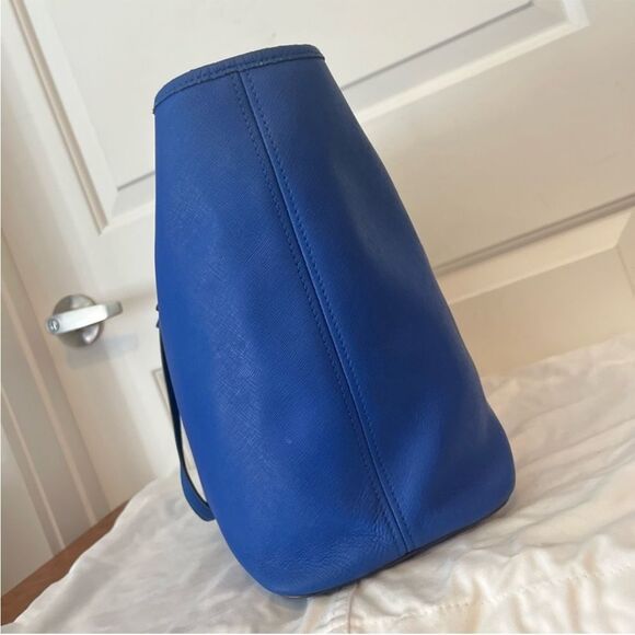 MICHAEL KORS Royal Blue Jet Set Shoulder Bag Voyager East West Laptop Work tote - Picture 5 of 9